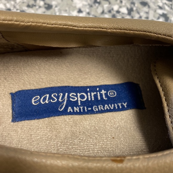 Easy spirit anti-grip shoe size 8 - Picture 3 of 5